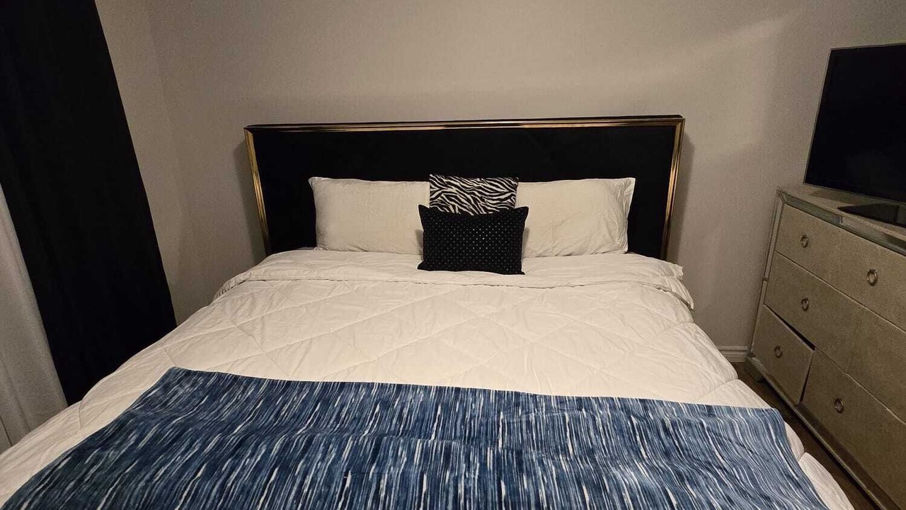 Photo of Bedroom in Bowmanville