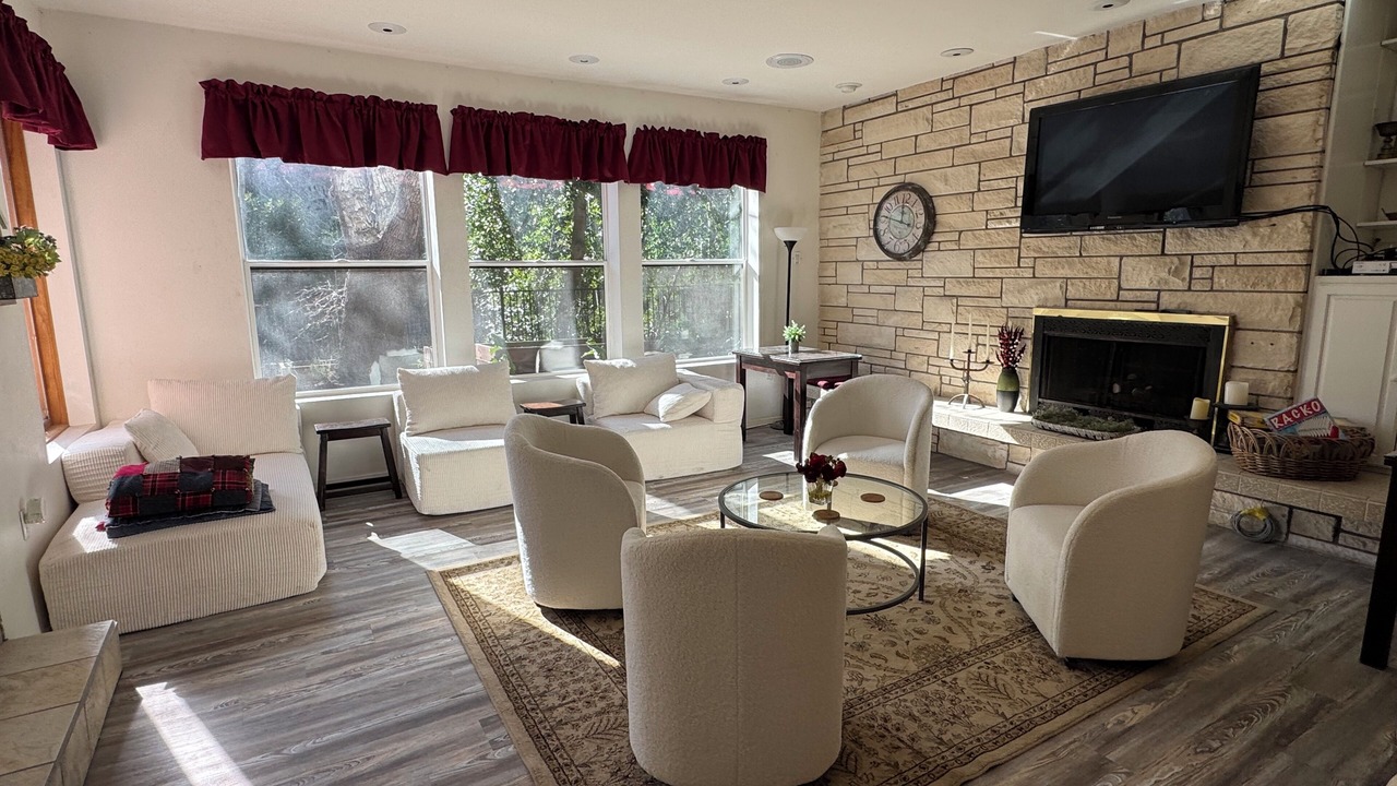 Photo of Livingroom in Patton