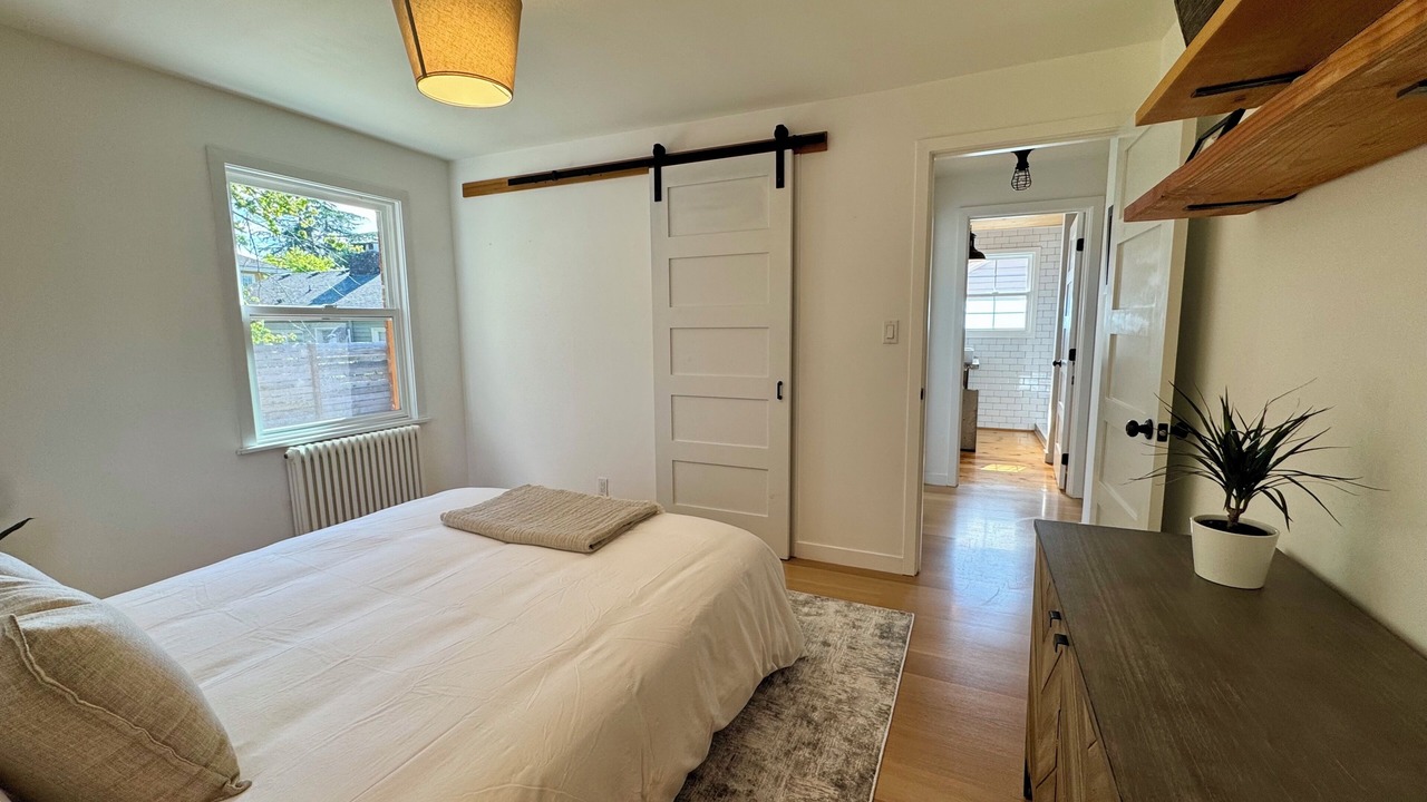 Photo of Bedroom in Green Lake