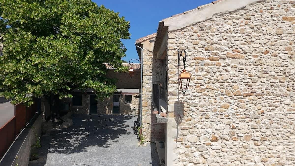 Photo of Outdoor in Tresques