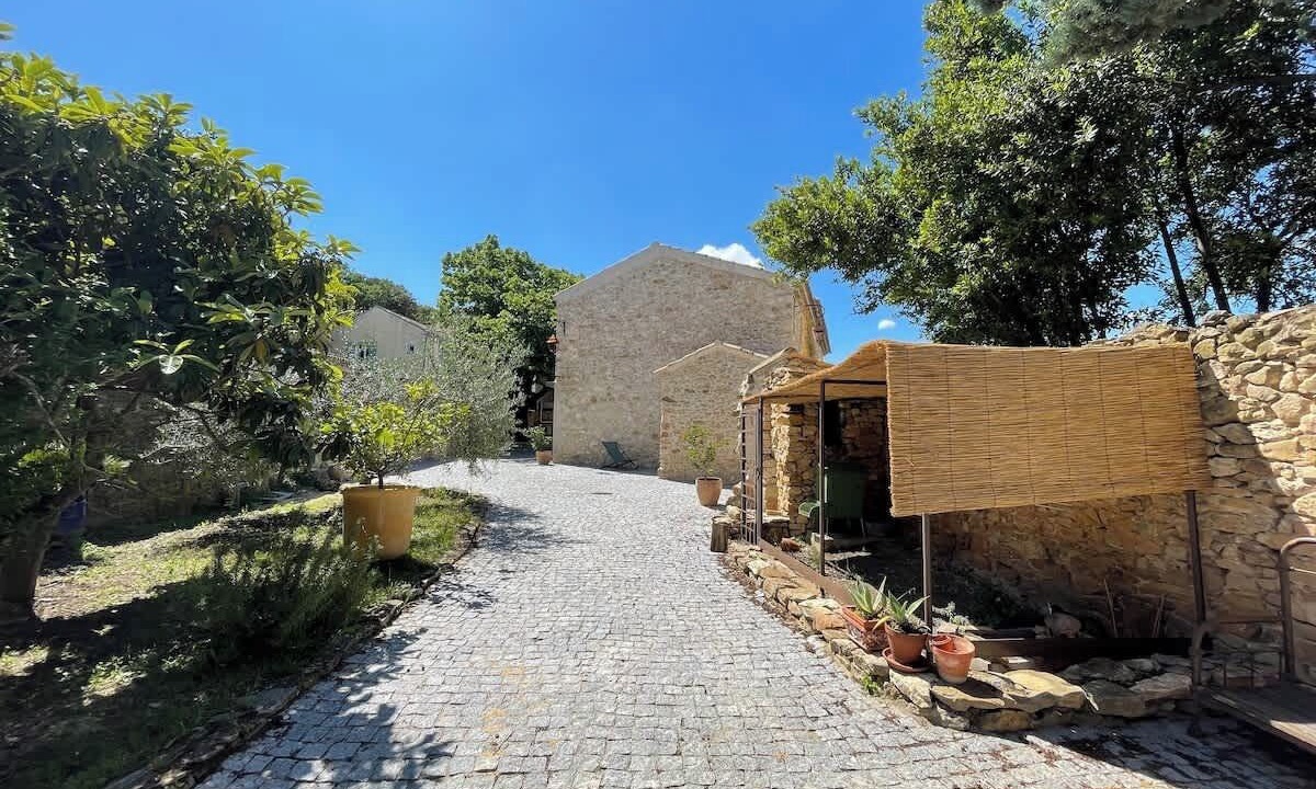 Photo of Outdoor in Tresques