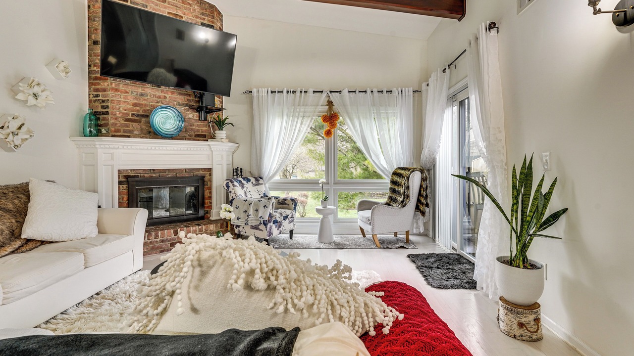 Photo of Livingroom in Norwalk