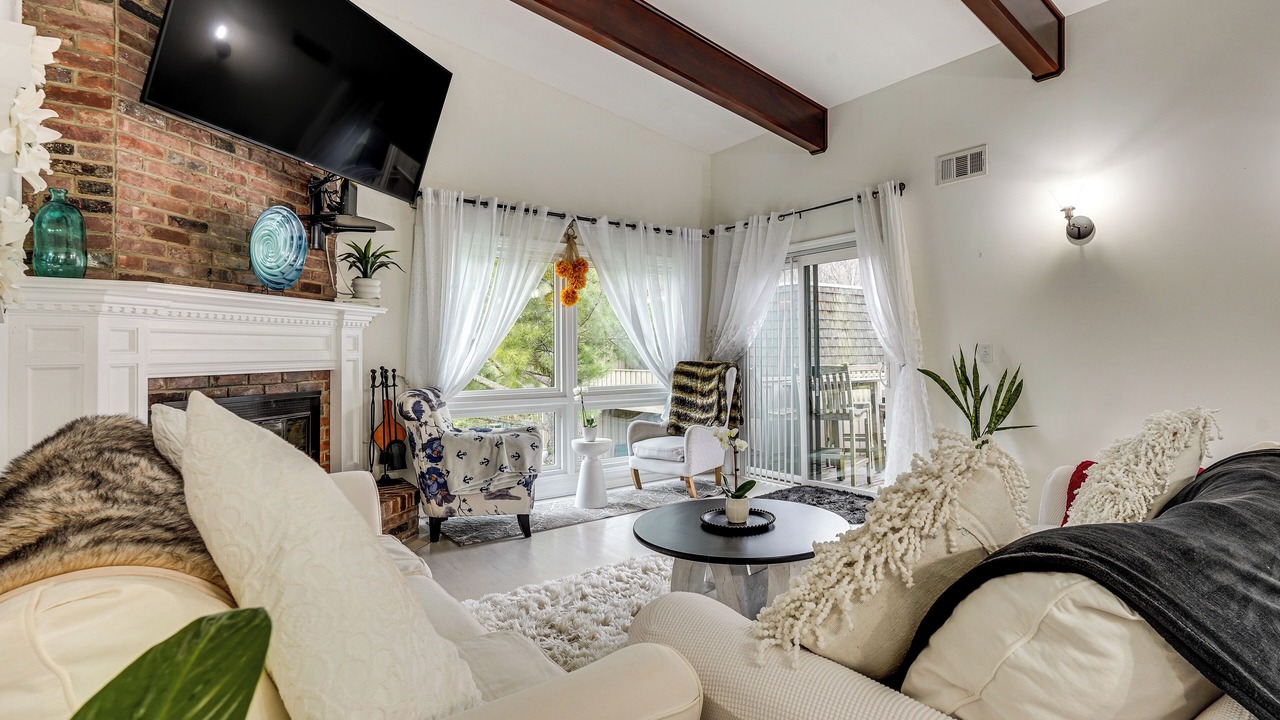 Photo of Livingroom in Norwalk