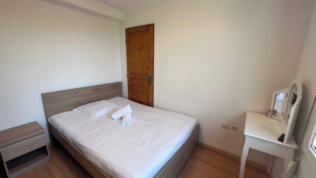 Photo of Bedroom in Montrabe