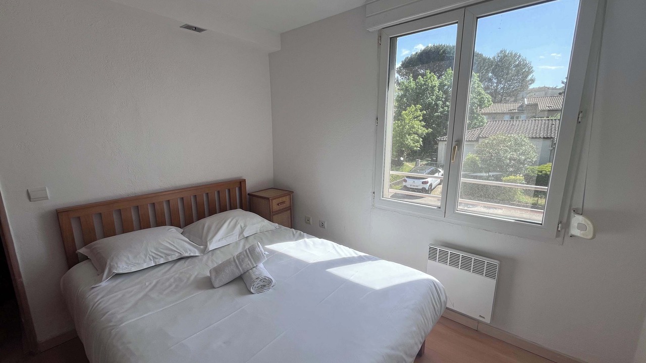 Photo of Bedroom in Montrabe