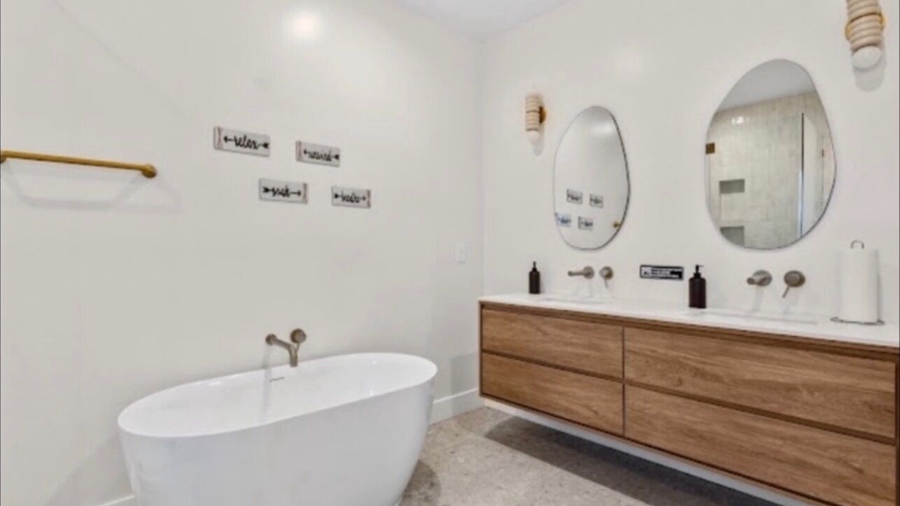 Photo of Bathroom in Burbank