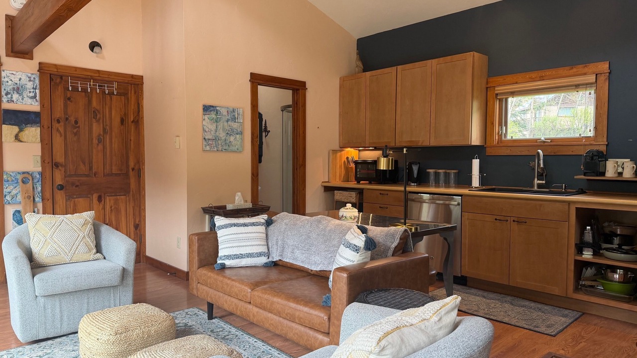 Photo of Livingroom in Placerville