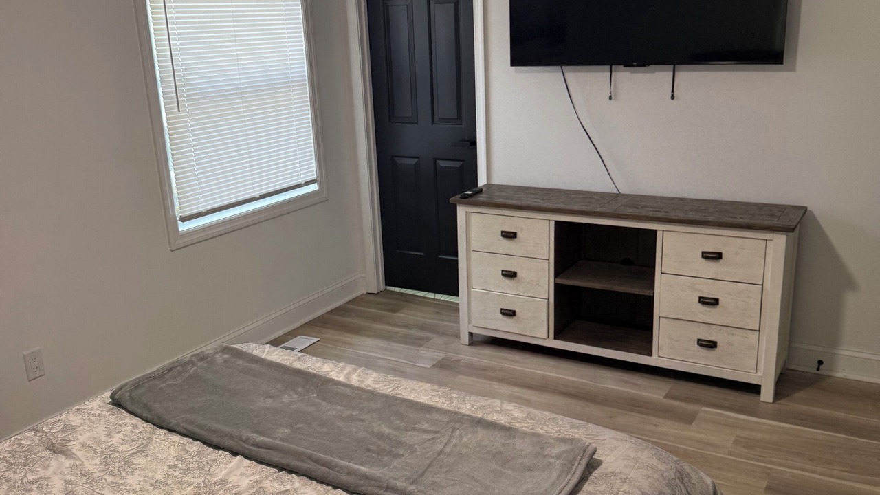 Photo of Bedroom in Meredith Woods