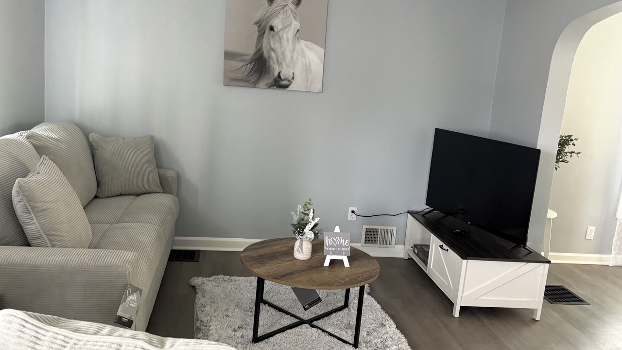 Photo of Livingroom in Syracuse