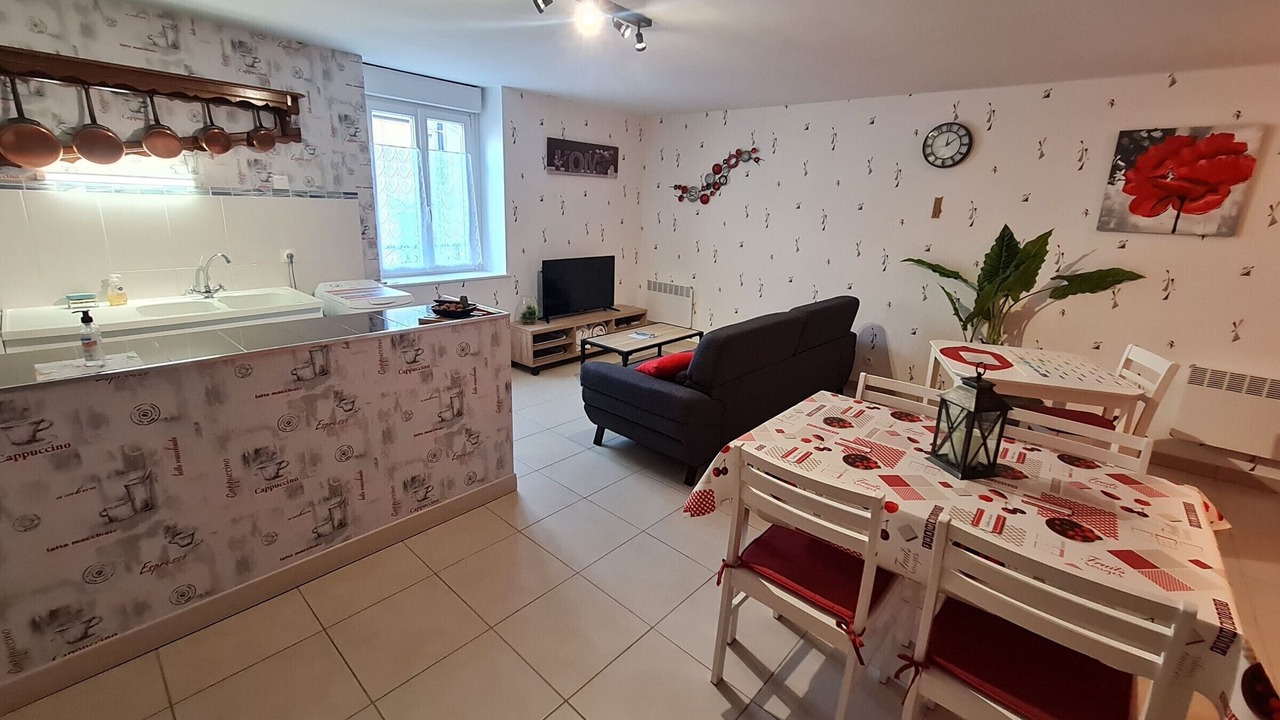Photo of Livingroom in Choloy-Menillot