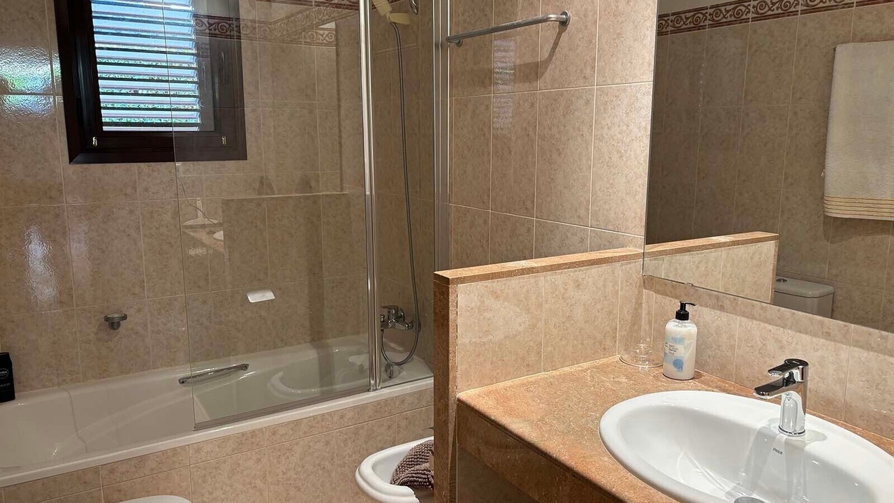 Photo of Bathroom in Navata