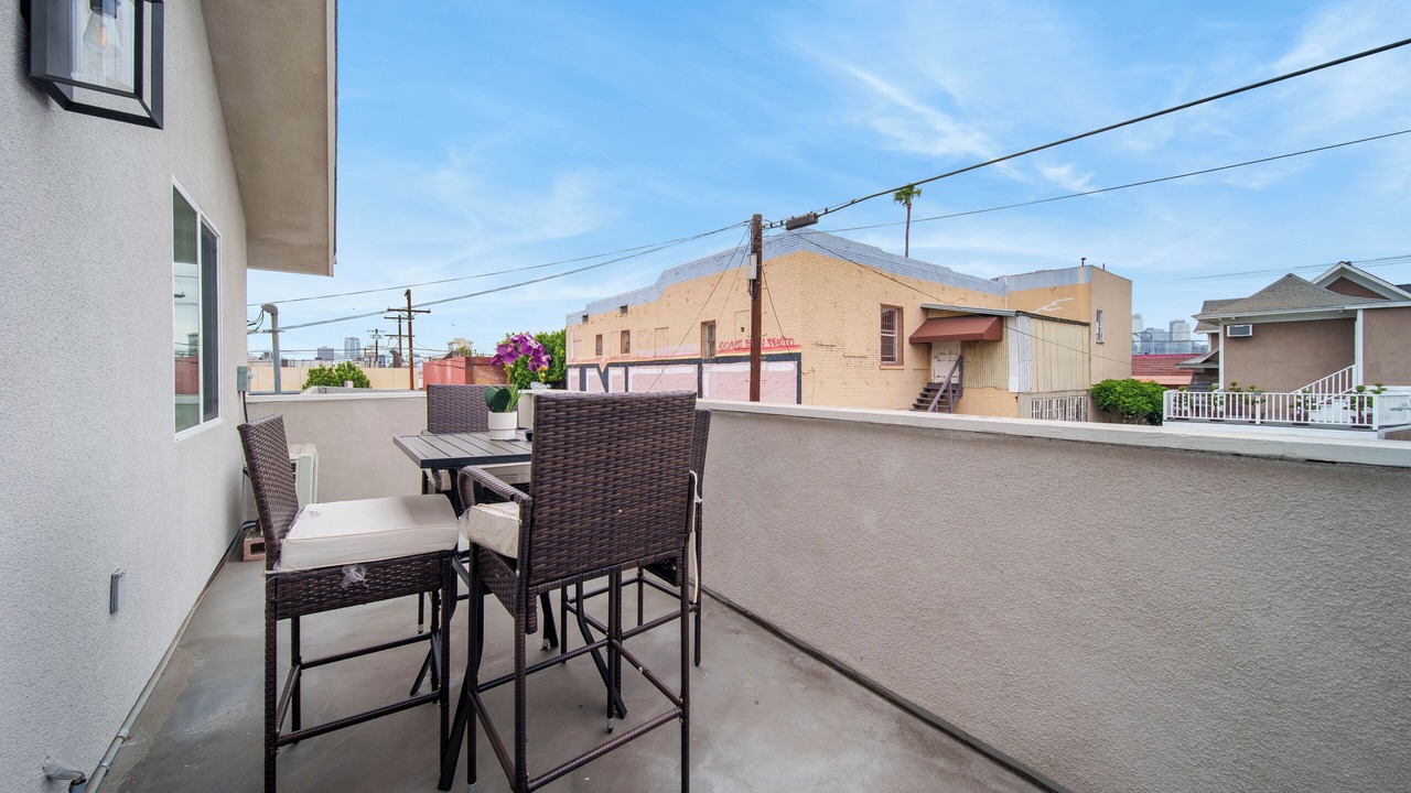 Photo of Outdoor in Pico-Union