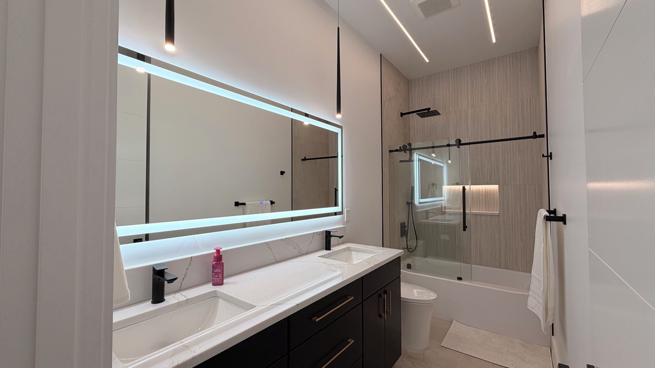 Photo of Bathroom in West Richland