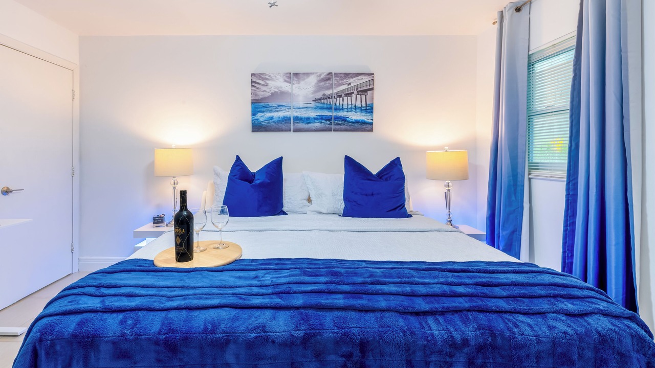Photo of Bedroom in Flamingo Parks