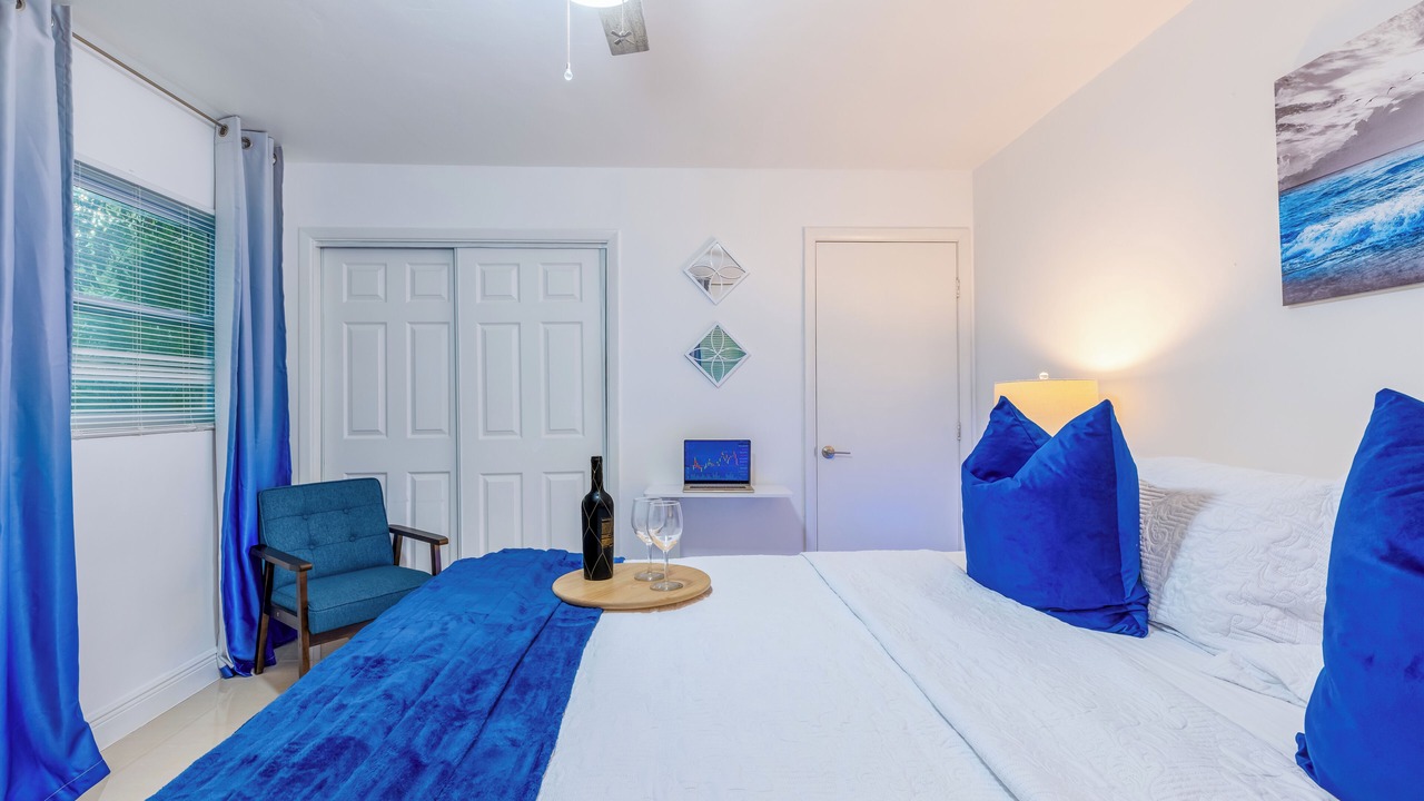 Photo of Bedroom in Flamingo Parks