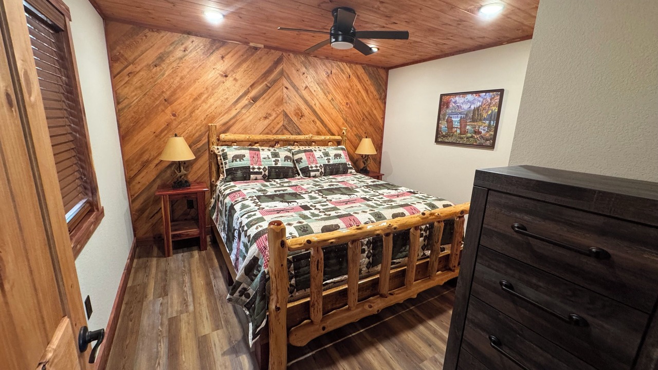 Photo of Bedroom in Mount Ida