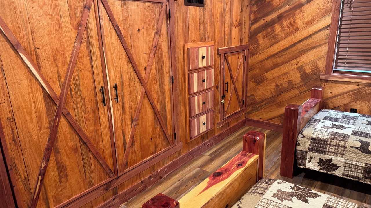 Photo of Bedroom in Mount Ida