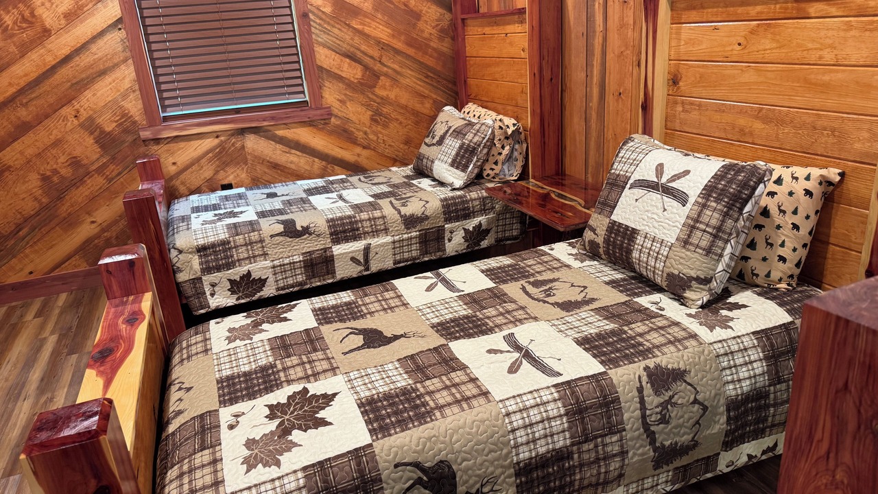 Photo of Bedroom in Mount Ida