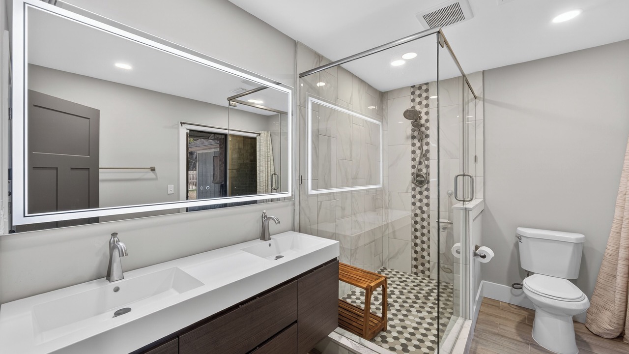 Photo of Bathroom in Southside