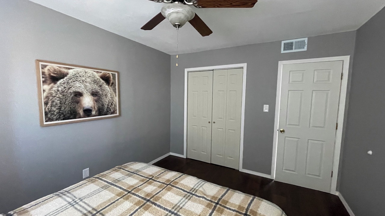 Photo of Bedroom in Dexter