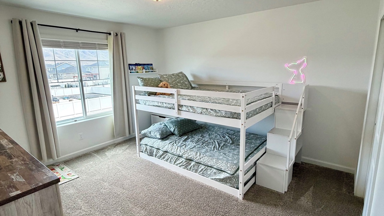 Photo of Bedroom in Eagle Mountain