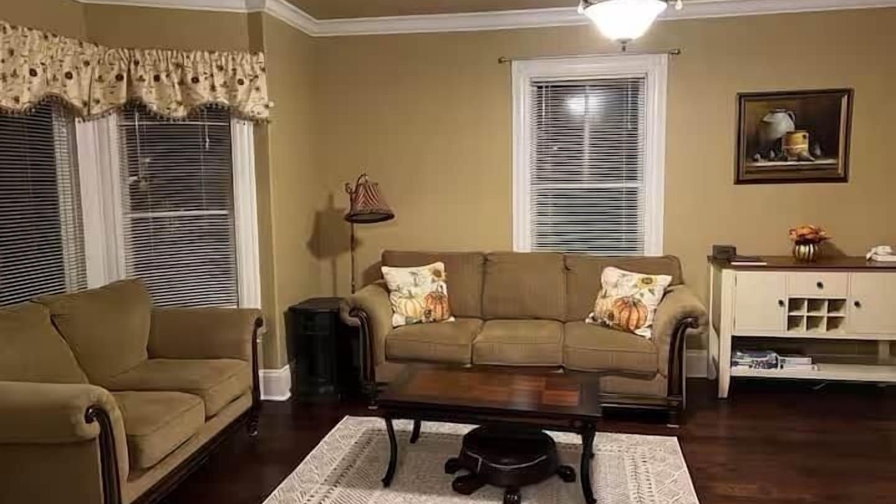 Photo of Livingroom in Sudbury