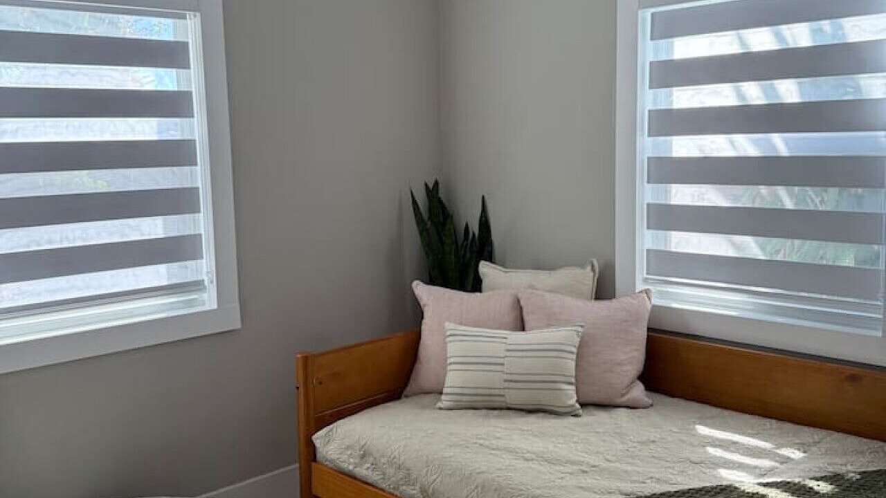 Photo of Bedroom in Lake Worth Corridor
