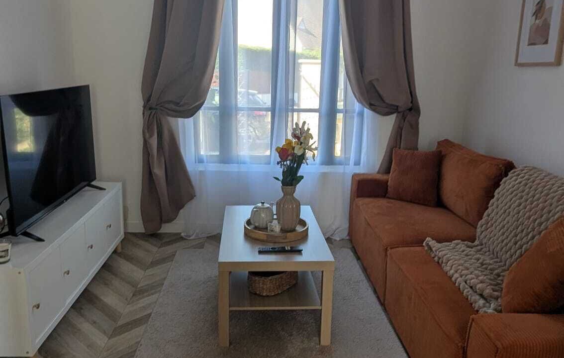 Photo of Livingroom in Verneuil-sur-Seine