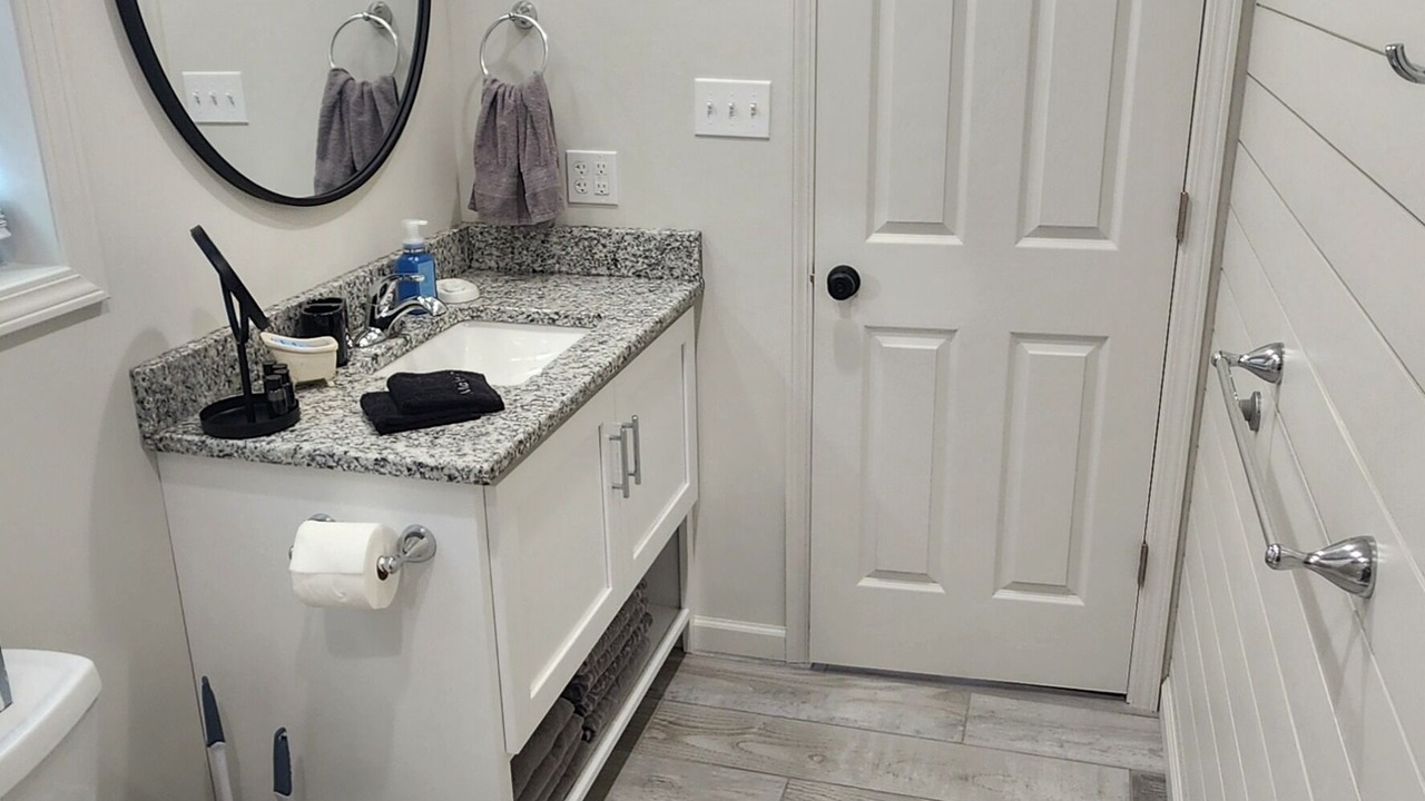 Photo of Bathroom in Ste Genevieve