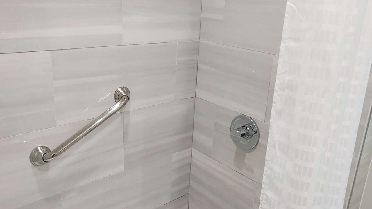 Photo of Bathroom in Ste Genevieve