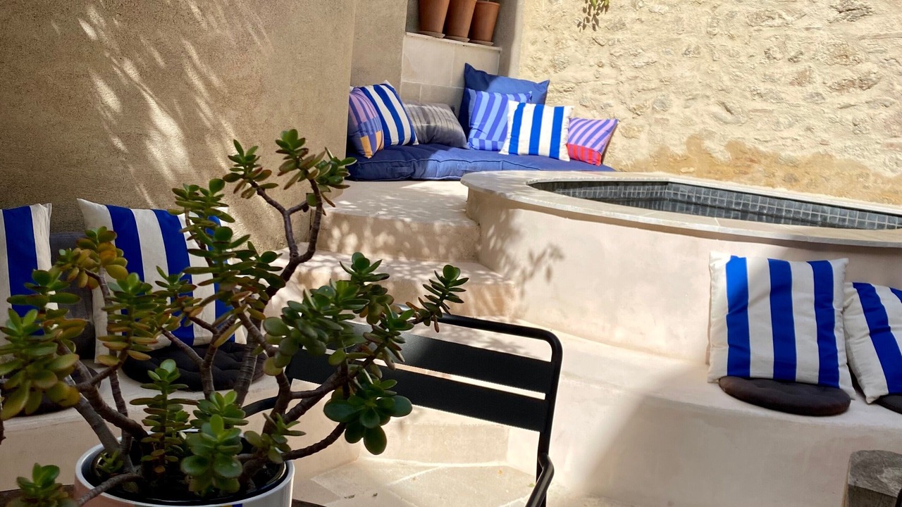 Photo of Patio Balcony in Lieuran-les-Beziers
