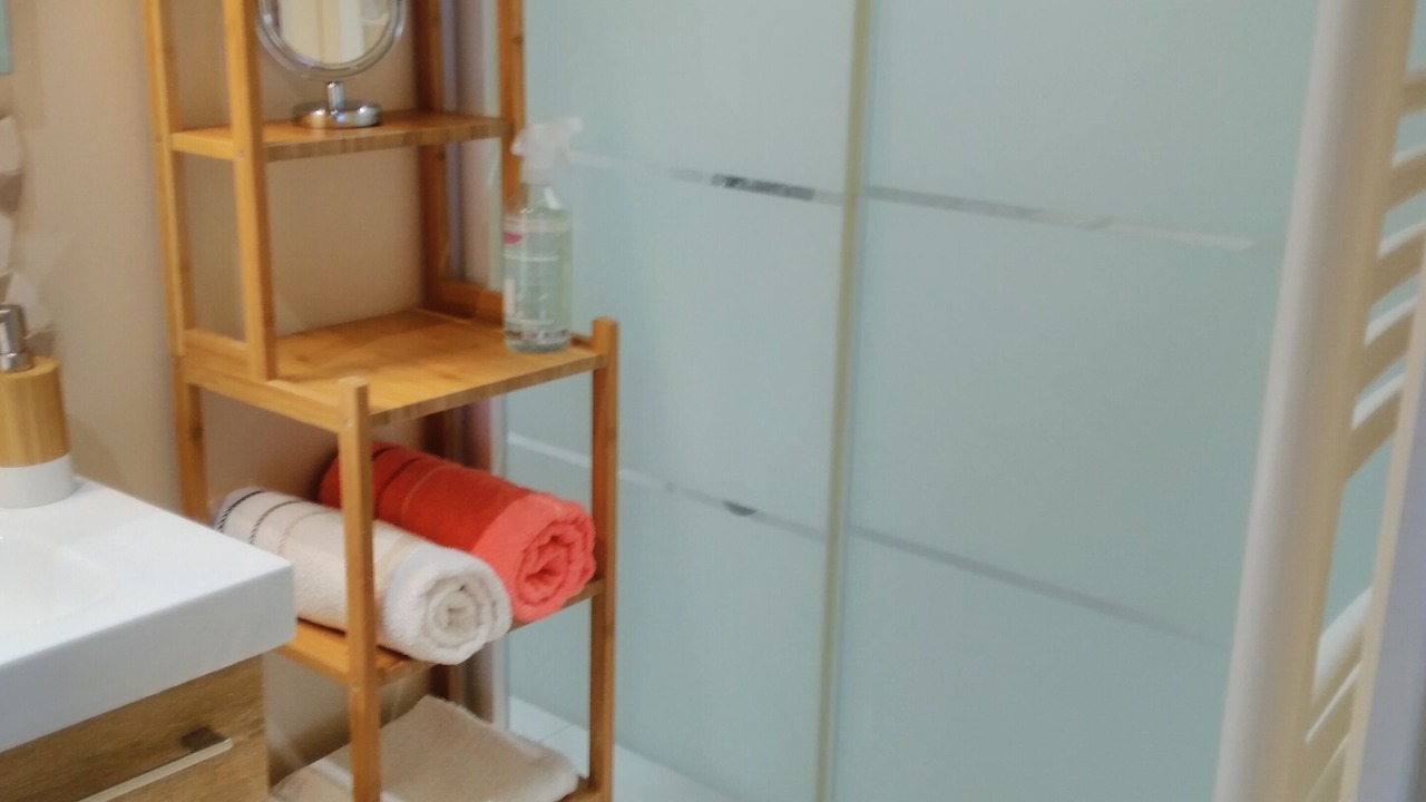 Photo of Bathroom in Ouistreham