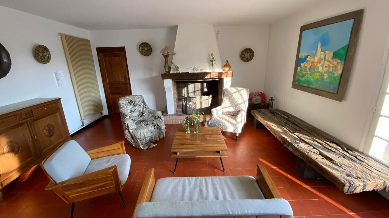 Photo of Livingroom in Thoard