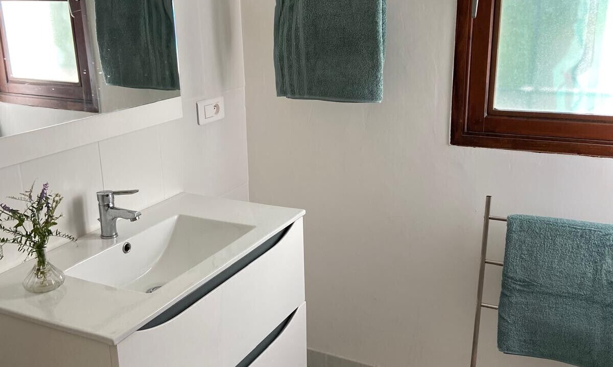 Photo of Bathroom in Thoard