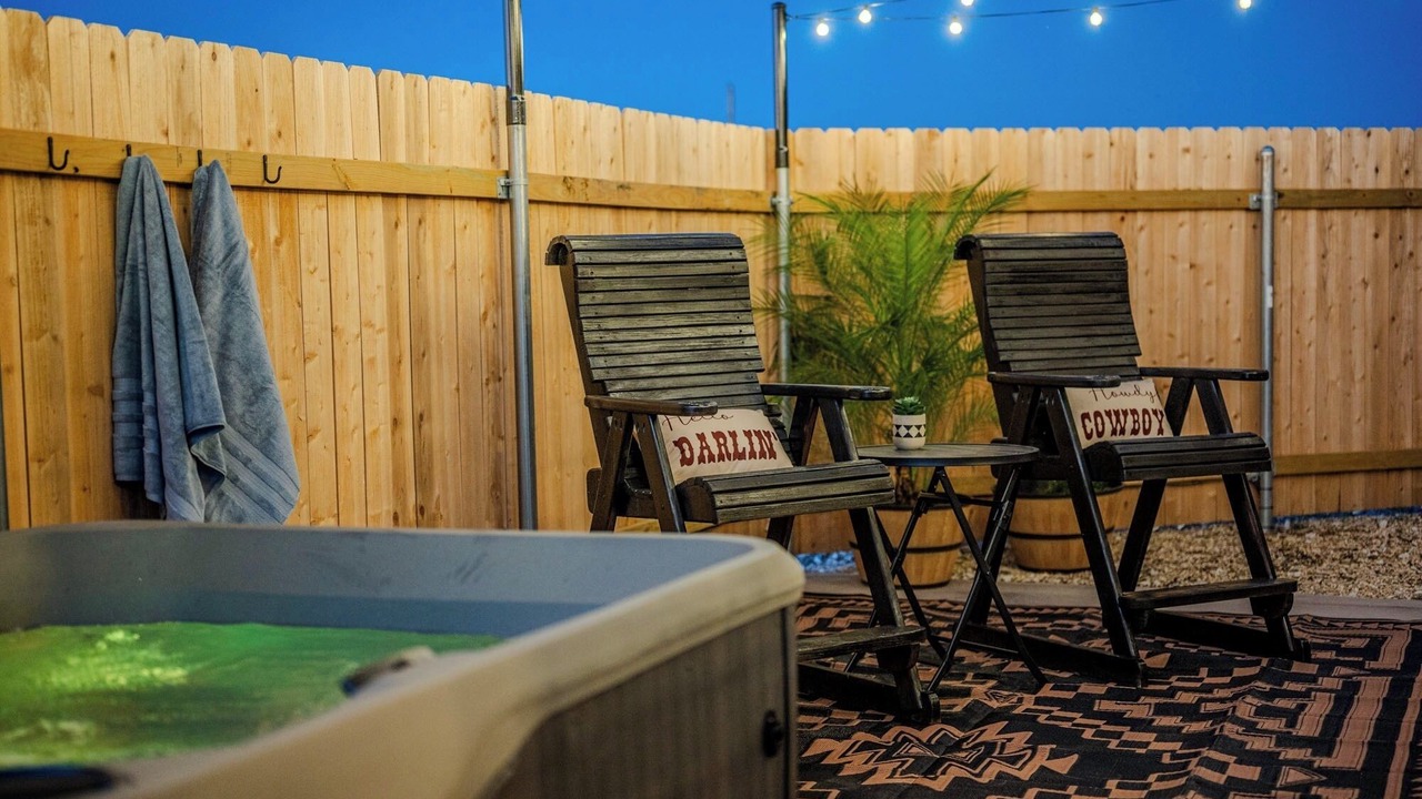 Photo of Outdoor in Elm Mott