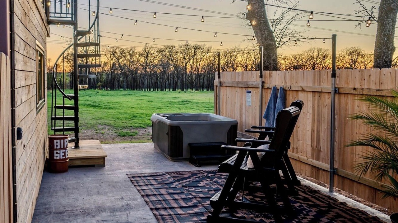 Photo of Patio Balcony in Elm Mott