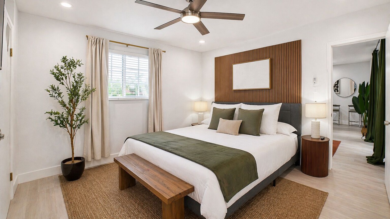 Photo of Bedroom in Hollywood