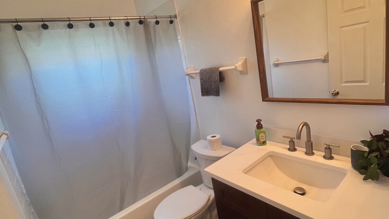 Photo of Bathroom in Meadow Pointe