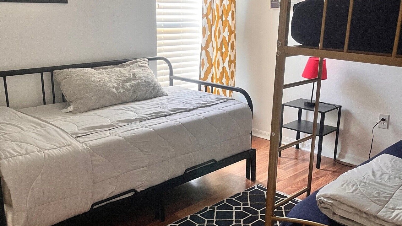 Photo of Bedroom in Meadow Pointe