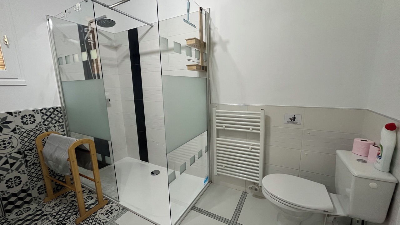 Photo of Bathroom in Nieul-sur-l'Autise