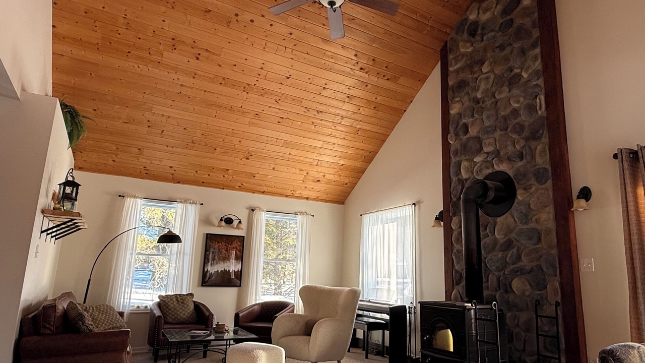 Photo of Livingroom in Grand Marais