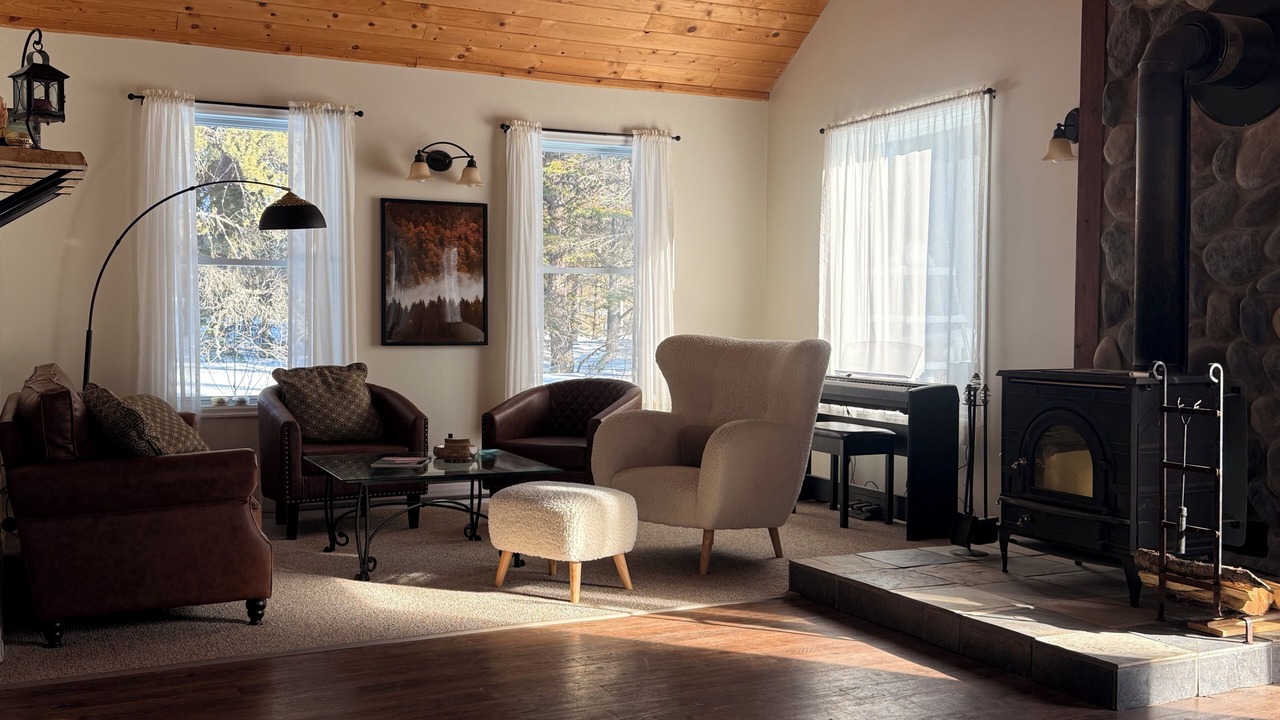 Photo of Livingroom in Grand Marais
