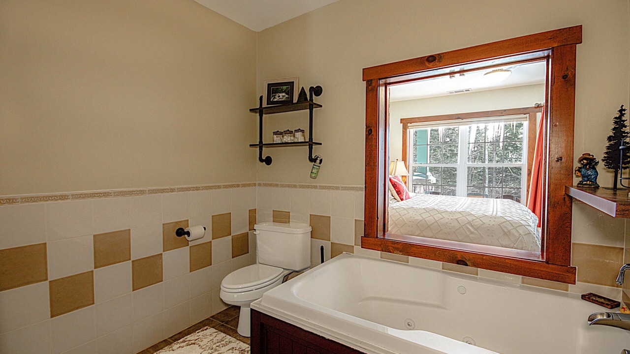 Photo of Bathroom in Snowshoe