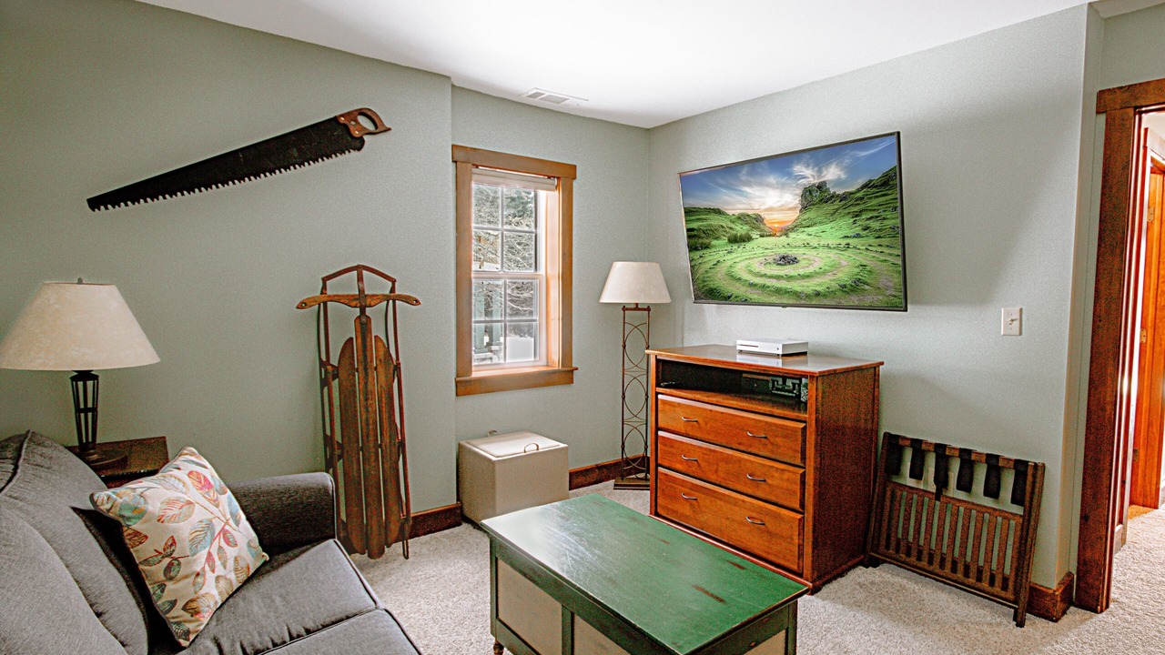 Photo of Bedroom in Snowshoe