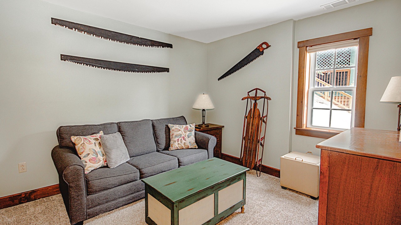 Photo of Livingroom in Snowshoe