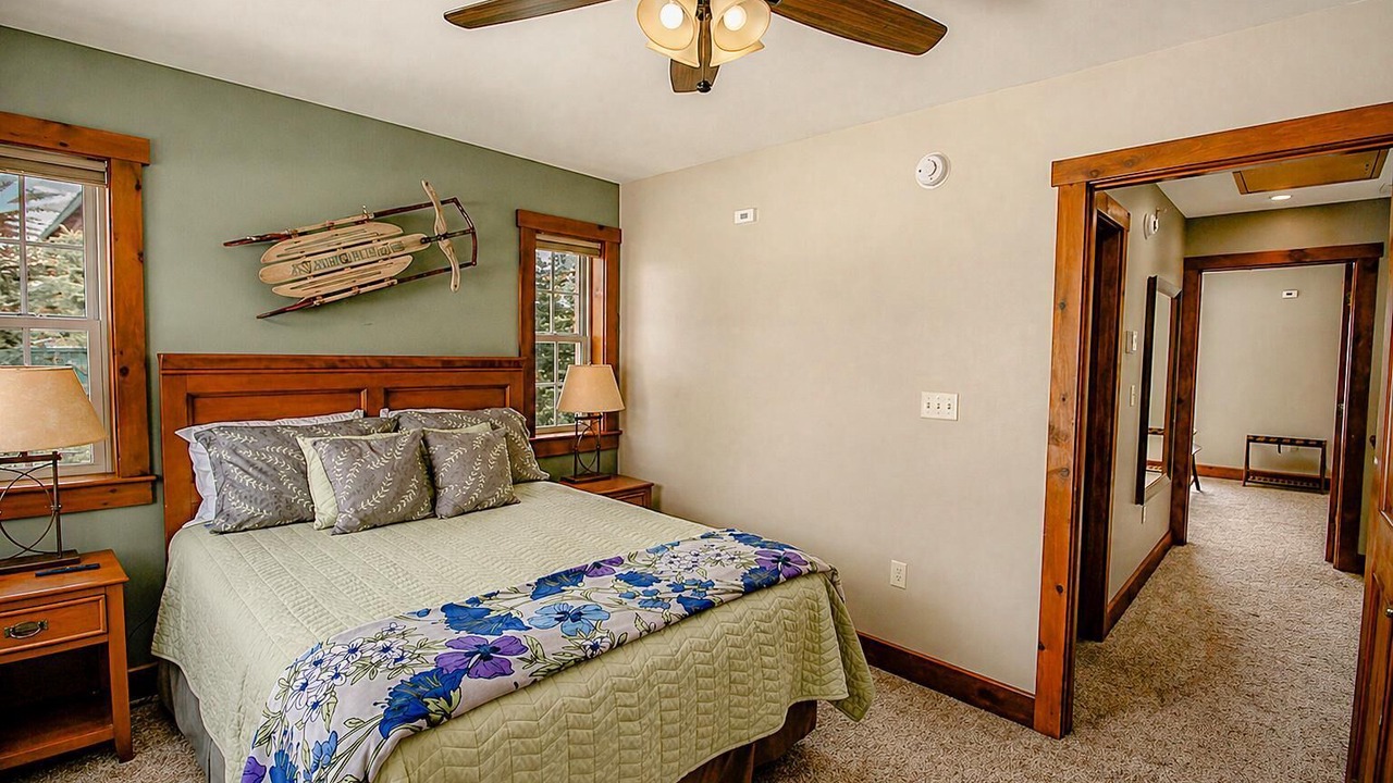 Photo of Bedroom in Snowshoe