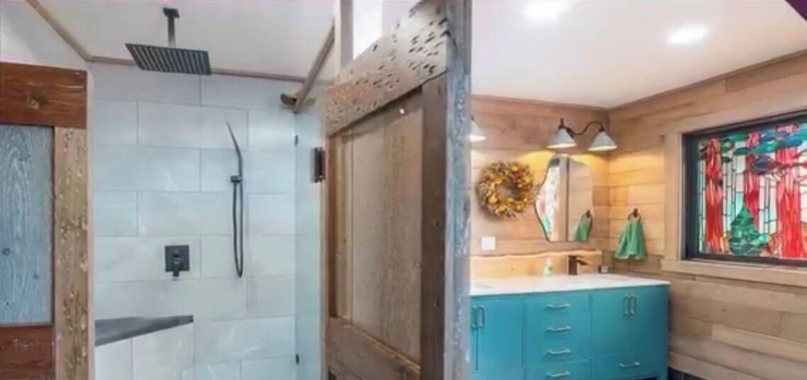 Photo of Bathroom in Woods Bay