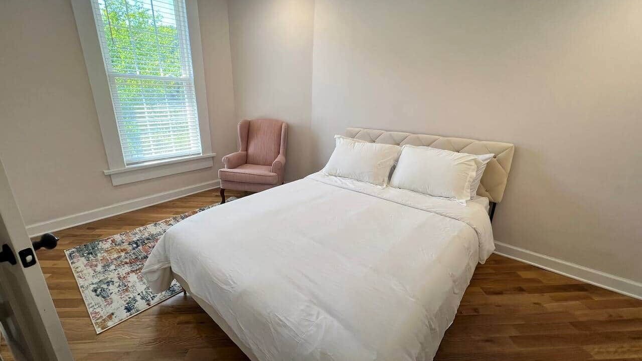 Photo of Bedroom in Fries