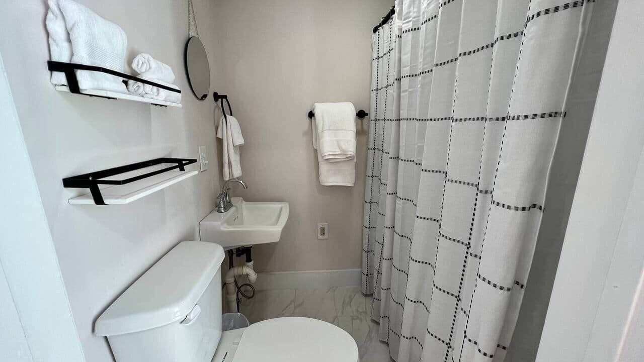 Photo of Bathroom in Fries