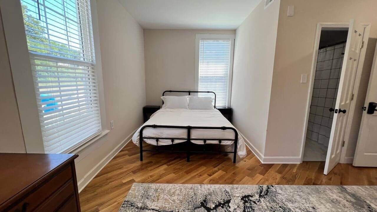 Photo of Bedroom in Fries